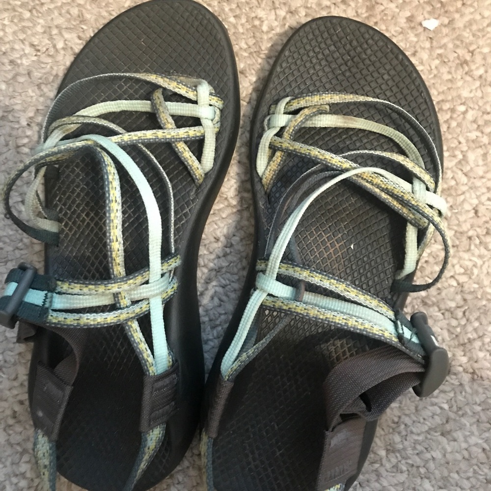 Three strap chacos